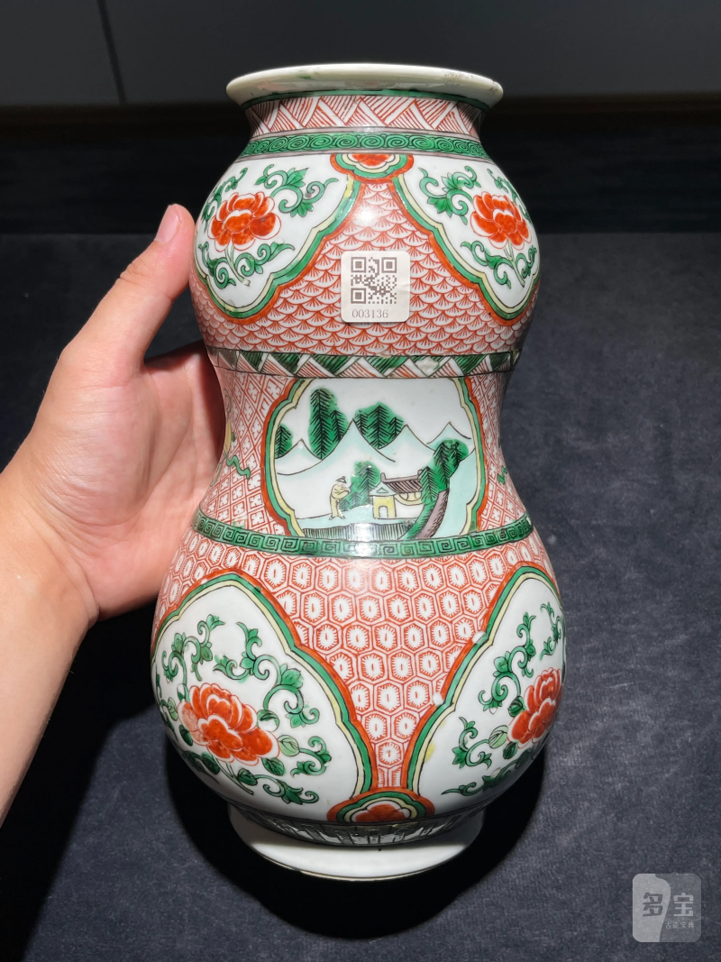 清晚期 五彩花卉纹葫芦瓶 - 图2